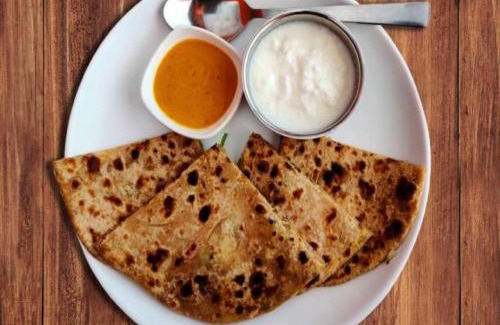 Bhimtal Hotel | The Lake Edge