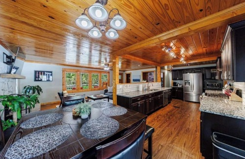 Woodstock Casa | The Lake House on Victoria