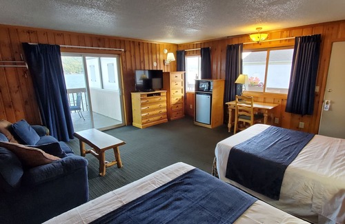 Lake George Hotel | The Lake Motel