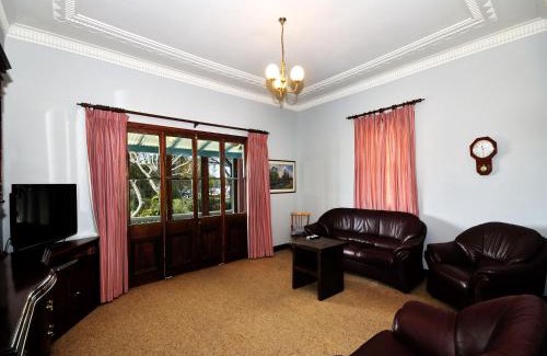 Tea Gardens Casa | The Lakes Cottage