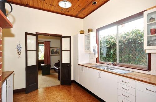 Tea Gardens Casa | The Lakes Cottage