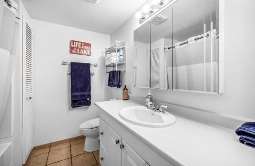 Central Okanagan Casa | The Lakeside Condo #202