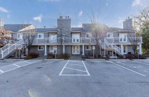 Collingwood Casa | The Landing Pad - Condo in Collingwood