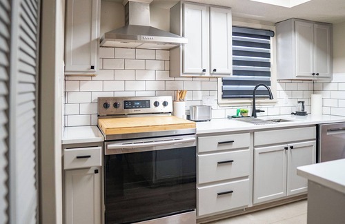 Gunter Afs Casa | The Landmark Residence-Cozy 3-bedroom condo in quiet neighborhood
