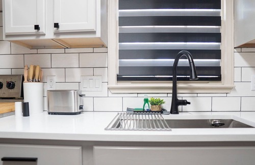 Gunter Afs Casa | The Landmark Residence-Cozy 3-bedroom condo in quiet neighborhood
