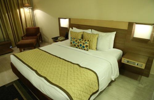 Kanpur Hotel | The Landmark Towers