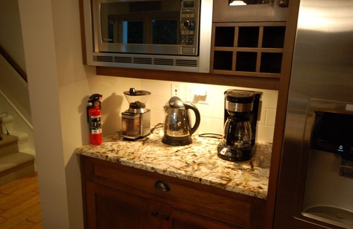 Regional District of Nanaimo Casa | The Little Beach House- Fully equipped Vacation Rental