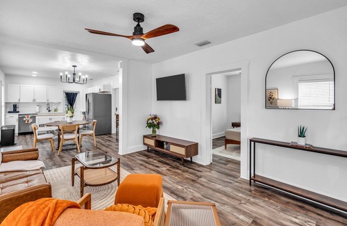 Old Seminole Heights Casa | The Little Green Bungalow!