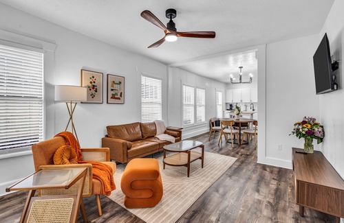 Old Seminole Heights Casa | The Little Green Bungalow!