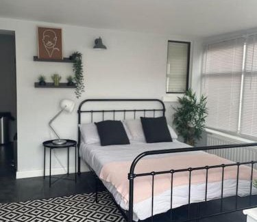 Penarth Apartamento | The Little Lodge - seaside town of Penarth nr Cardiff