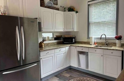 Roswell Apartamento | "The Lodge" at Canton Street, Roswell, pool