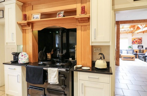 Grantham Cabaña | The Lodge