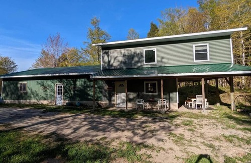 Munising Casa | The Loft : A Pet Friendly Location Near All Of Munising's Best Attractions