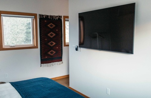 University Park Apartamento | The Loft; An Elevated Apartment in N Portland. Close to University of Portland