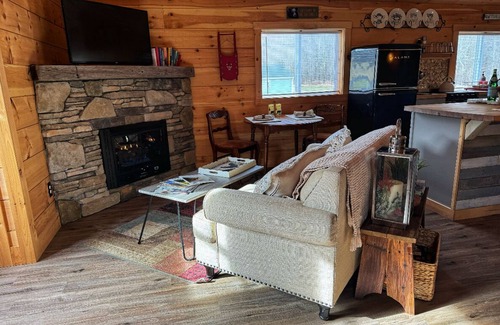 Prattsville Apartamento | The Loft at Bearpen Mountain--Ski, Hike, Snowmobile!