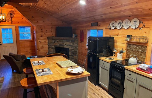 Prattsville Apartamento | The Loft at Bearpen Mountain--Ski, Hike, Snowmobile!