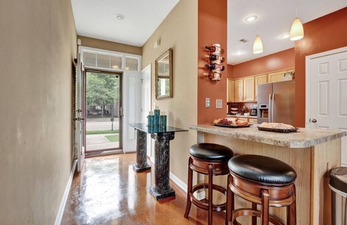 Pinch District Casa | The Loft at Green Lawn