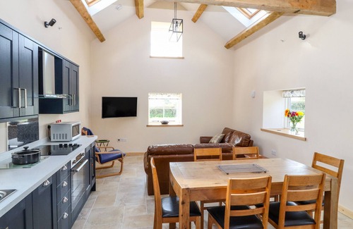 Mold Cabaña | THE LOFT, family friendly, character holiday cottage in Mold