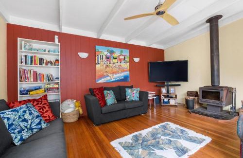 Inverloch Casa | The Lohr Shack - 150m from the beach