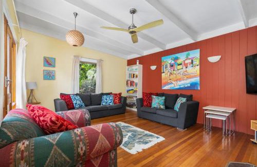 Inverloch Casa | The Lohr Shack - 150m from the beach