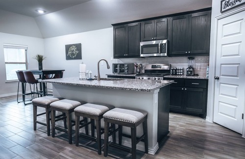 Kyle Casa | The Lone Star - A Perfect Place to Unwind