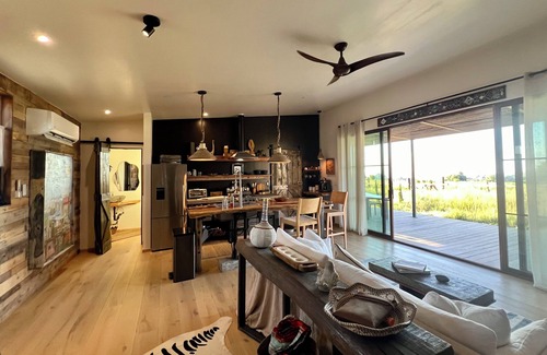 Lone Pine Casa | The LoneEast An Eastern Sierra wilderness retreat