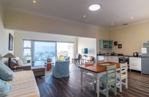 West Bank Casa | The Lookout Guest House