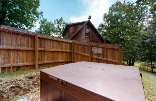 Trenton Casa | The Loose Moose with a private hot tub