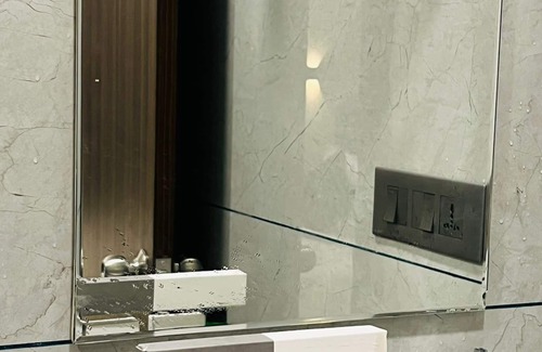 Kochi Hotel | THE LOTAZ HOTEL