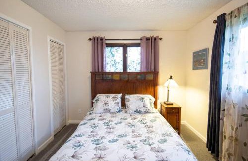 Spenard Casa | The Lotus Room - Private Room Rental