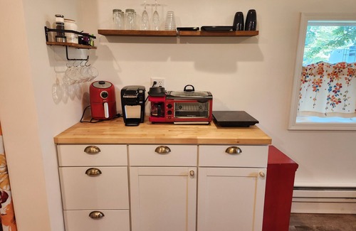 South Haven Casa | "The Love Shack" For Couples - Private Hot Tub, Meals, Pampering, Pet Sitting!