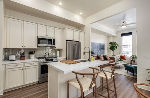Midtown Casa | The Lumber Baron's Downtown Mansion 2KingBR/2.5BA