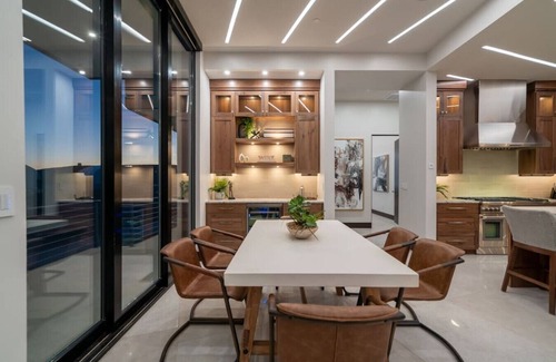 Hurricane Casa | The Luxe at Copper Rock Large Luxury Home~ Golf~ ATV~ Zion NP~Lake Access