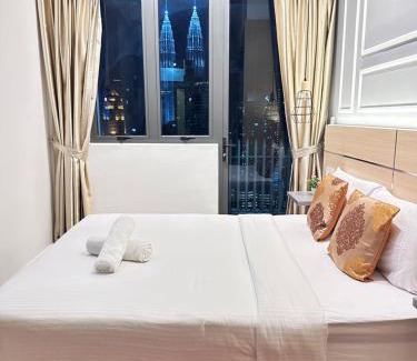 Kuala Lumpur City Centre Apartamento | The Luxe Infinitum KLCC Skyline Swimming Pool