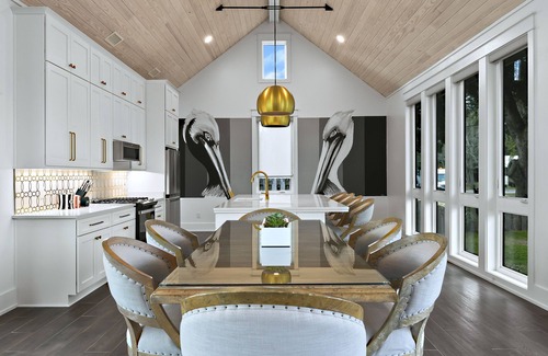 Bay St Louis Casa | The Luxe on Main is an Ultra Modern, Trendy New Construction in Downtown BSL