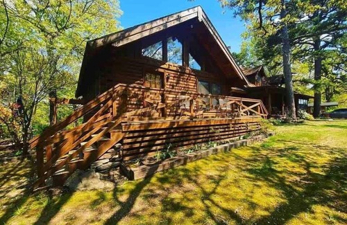 Eureka Springs Cabina | La cabaña de lujo en Bear Mountain Log Cabins