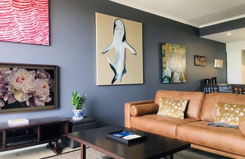 Gladstone Apartamento | The Lyne Suite @ Curtis Apartments