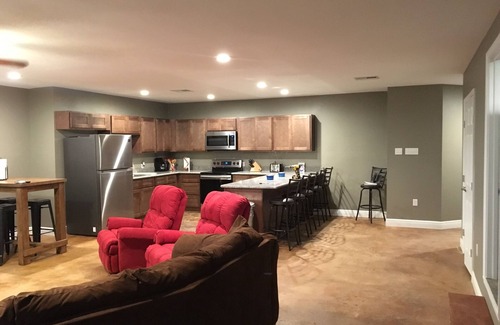 Boothville-Venice Casa | The Mahi Lodge is a quiet secluded 3bedroom 2full bath lodge in Venice LA