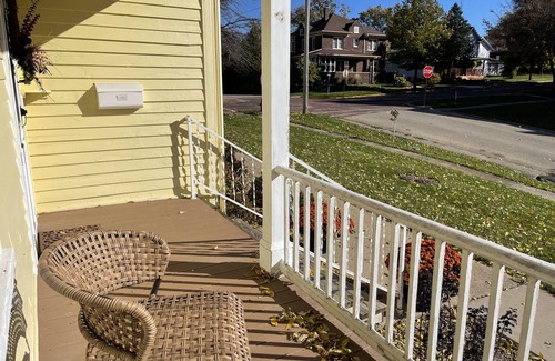 Mount Carroll Casa | The Main St Place in charming Mount Carroll IL 1st floor