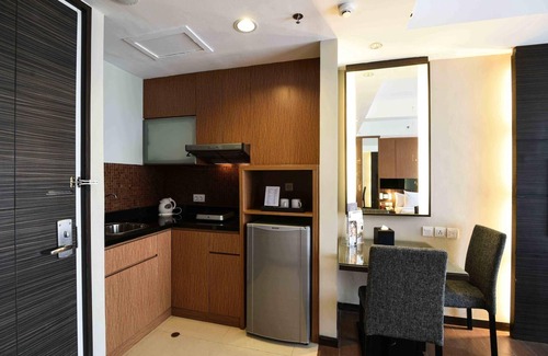 Balikpapan Apartamento | The Malibu Suites Balikpapan by Sissae Living