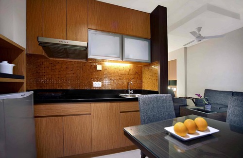 Balikpapan Apartamento | The Malibu Suites Balikpapan by Sissae Living