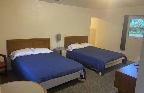 Erie Hotel | The Maple Motel Erie