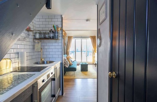 Seafront Alquiler De Eote | The Marina retreat -free parking