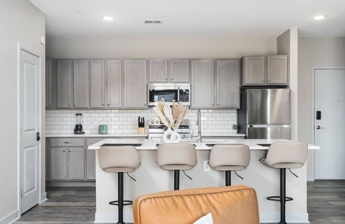 Whitestown Apartamento | The Maureen Whitestown