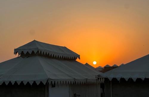 Amar Sagar Pol Complejo | The Mayara Fort Jaisalmer Camps