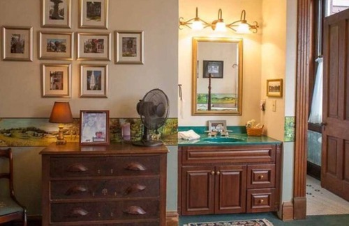 Maysville Apartamento | THE MAYSVILLE ROOM -