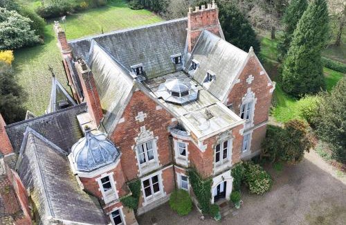 Winestead Casa | The Meadow Suite, Enholmes Hall