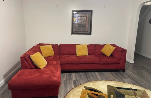 South View Casa | The Medical Professionals Serenity haven. Complete comfort, lots of amenities.