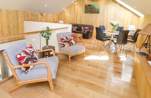 Yelverton Cabaña | THE MEETING HOUSE @ YELLOWMEAD FARM, romantic in Yelverton