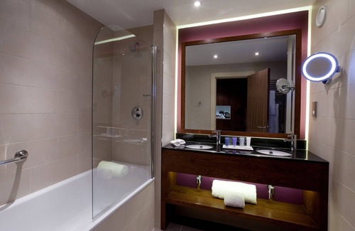 Mere Hotel | The Mere Golf Resort & Spa